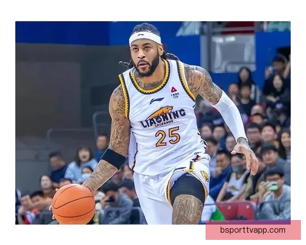 乌戈:新援莱迪将弥补内线空缺 力争尽快磨合形成化学反应 乌戈:新援莱迪将弥补内线空缺 力争尽快磨合形成化学反应